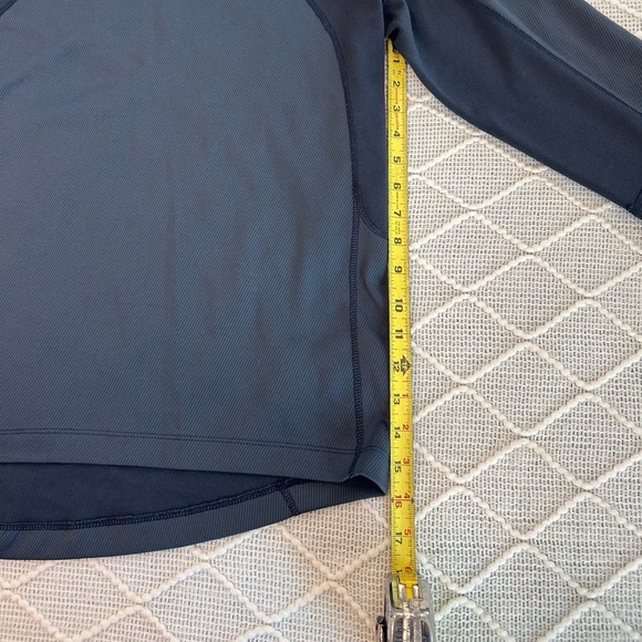 Outerknown Men’s Activewear Quarter-zip top. Navy blue. Size medium - Picture 9 of 10